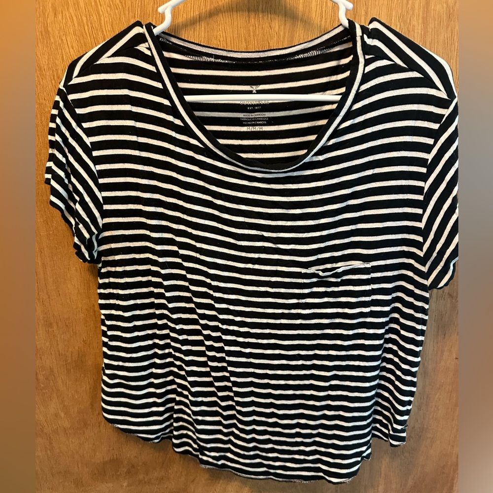 American Eagle M striped shirt